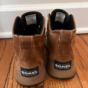 Sorel size 13 boys winter boots